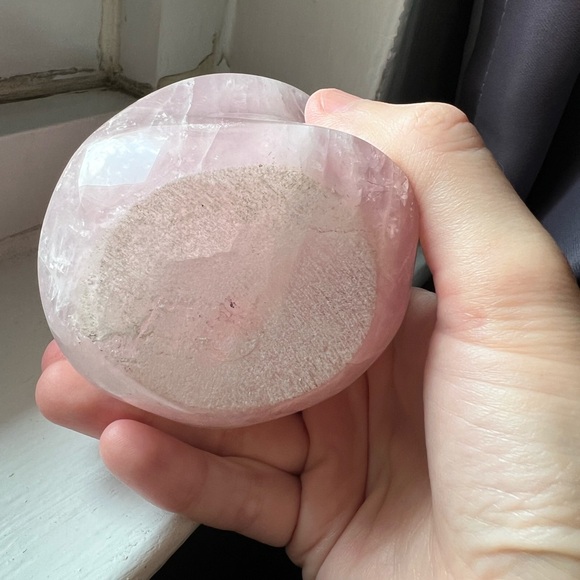 Elegant Rose Quartz Pink Crystal Sculpture - Picture 6 of 8